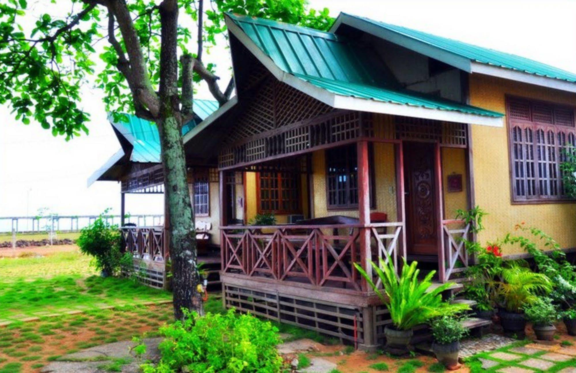 Pems Pension And Restaurant Тейтей Экстерьер фото
