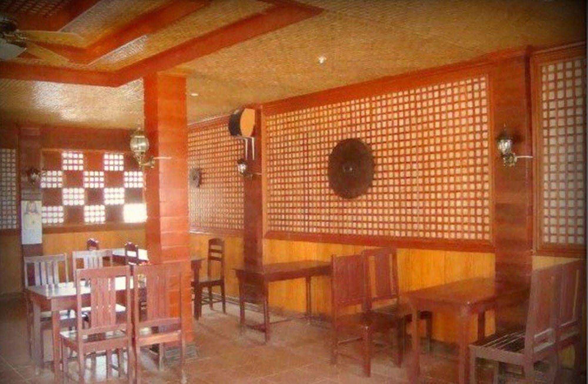 Pems Pension And Restaurant Тейтей Экстерьер фото