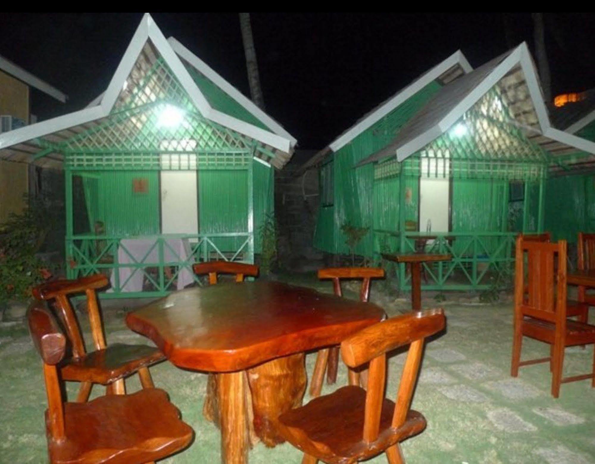 Pems Pension And Restaurant Тейтей Экстерьер фото