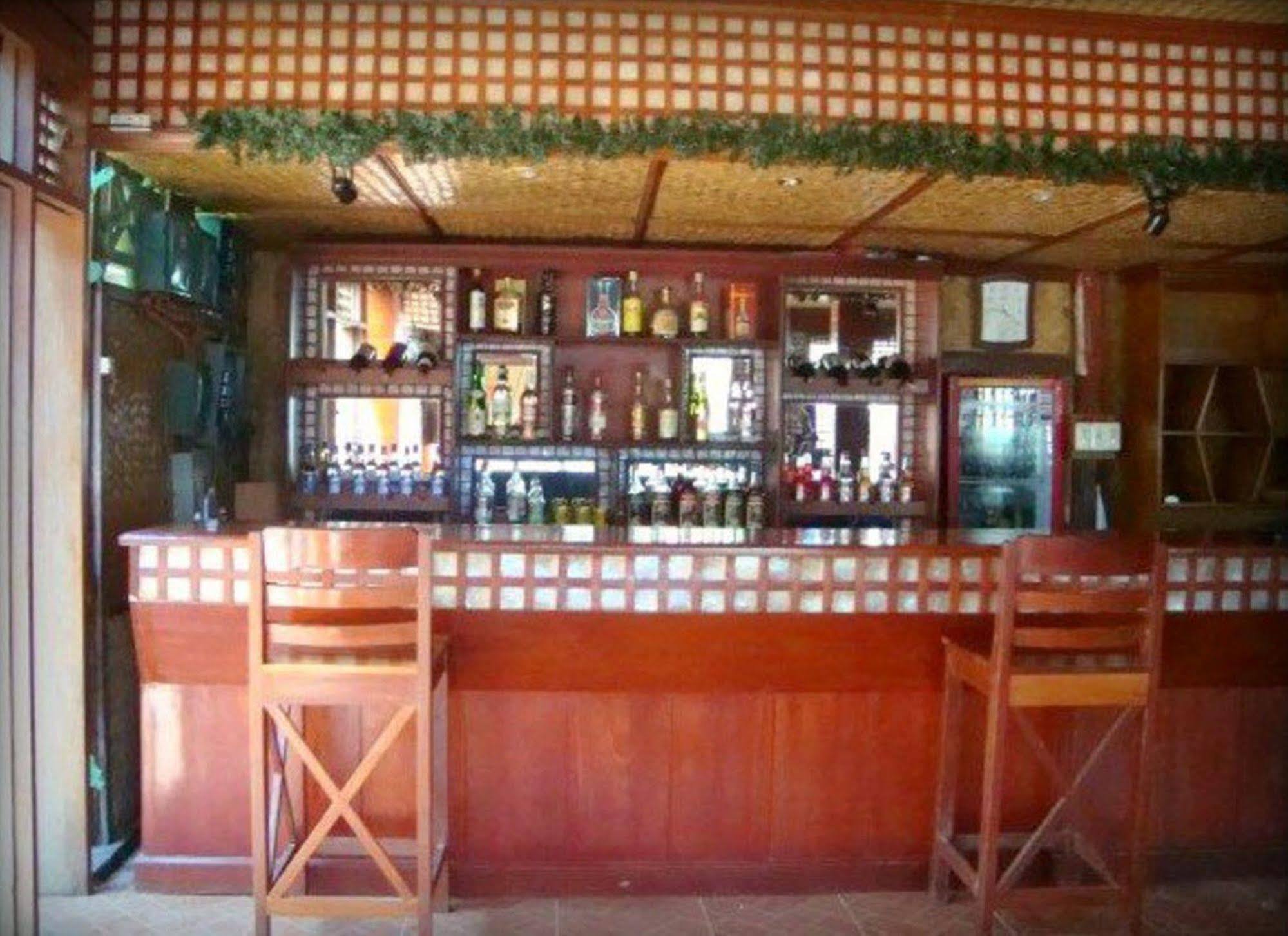 Pems Pension And Restaurant Тейтей Экстерьер фото